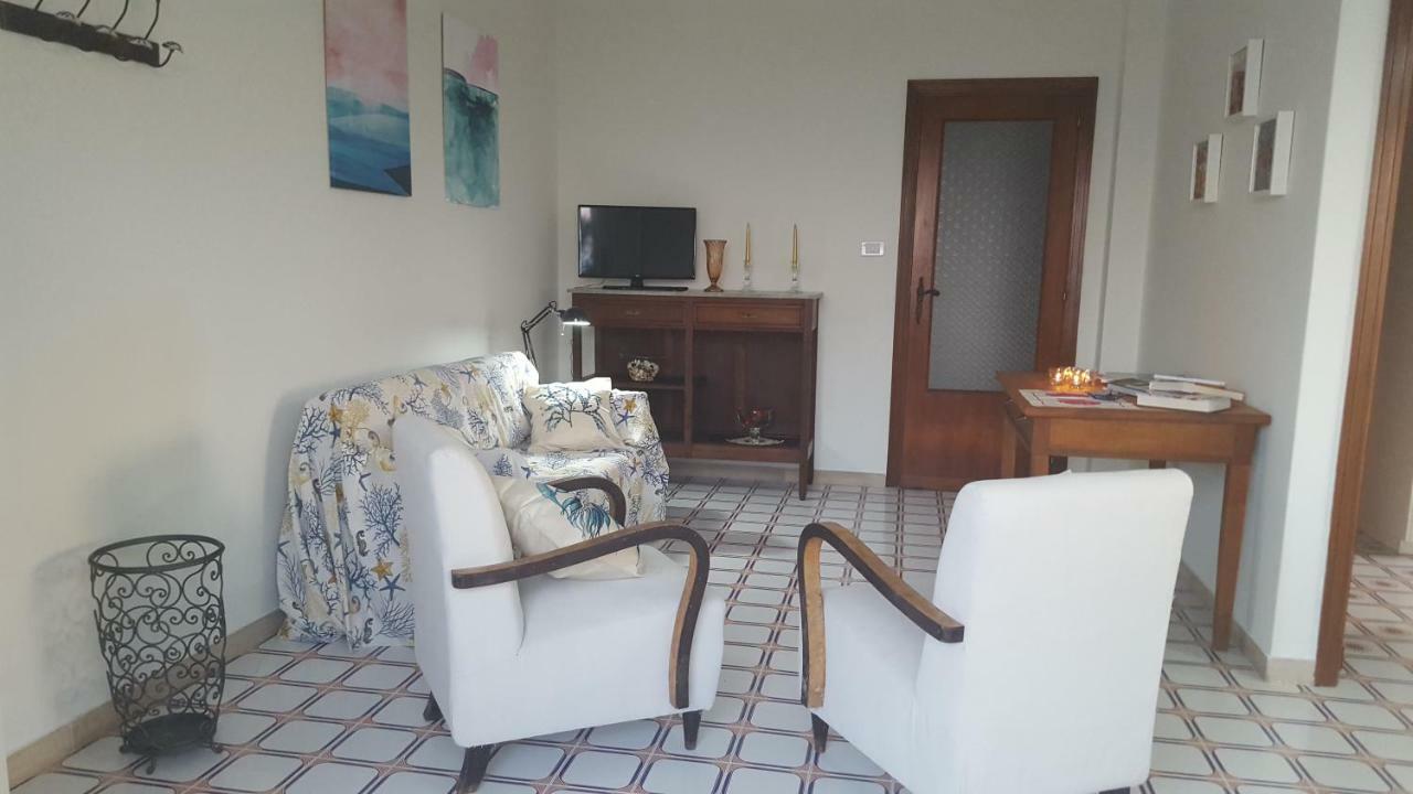 Casa Del Levante Riposto Kültér fotó