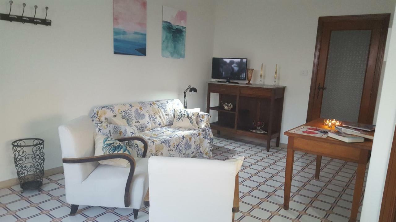 Casa Del Levante Riposto Kültér fotó