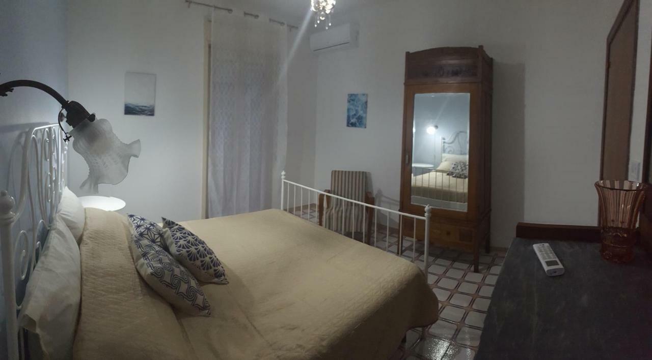 Casa Del Levante Riposto Kültér fotó