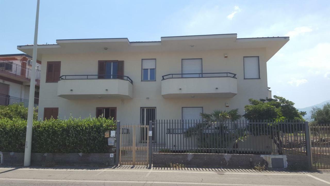 Casa Del Levante Riposto Kültér fotó