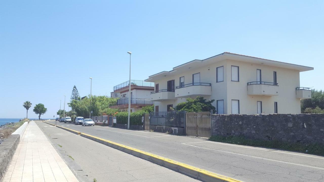 Casa Del Levante Riposto Kültér fotó