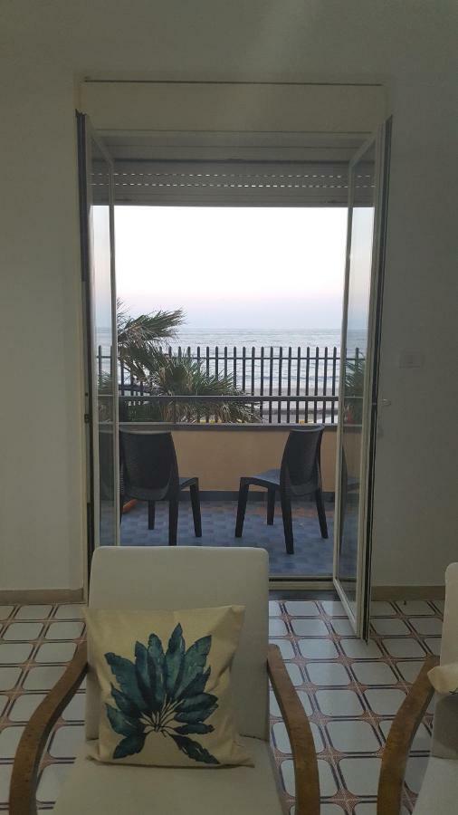 Casa Del Levante Riposto Kültér fotó