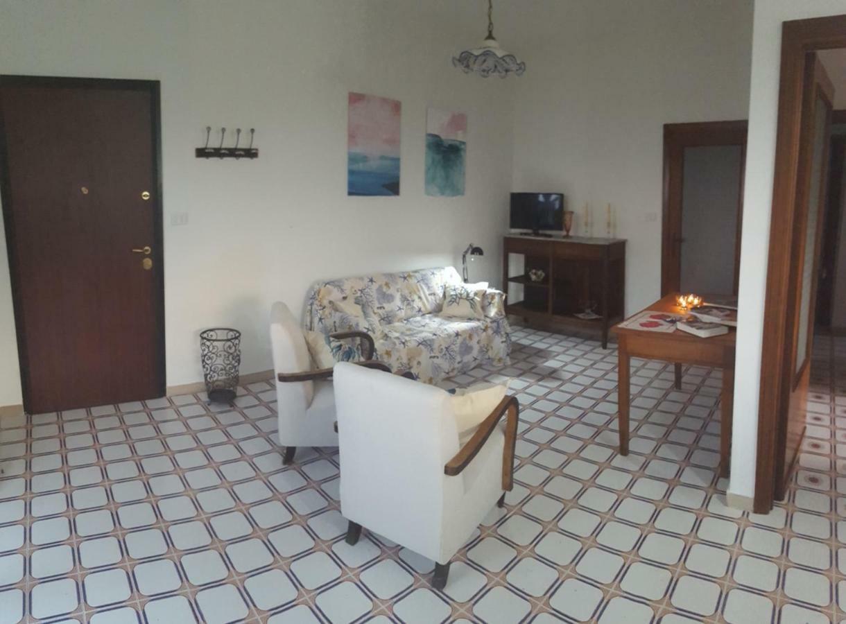 Casa Del Levante Riposto Kültér fotó