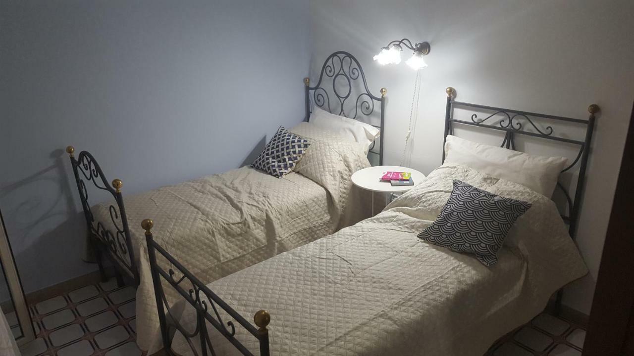 Casa Del Levante Riposto Kültér fotó
